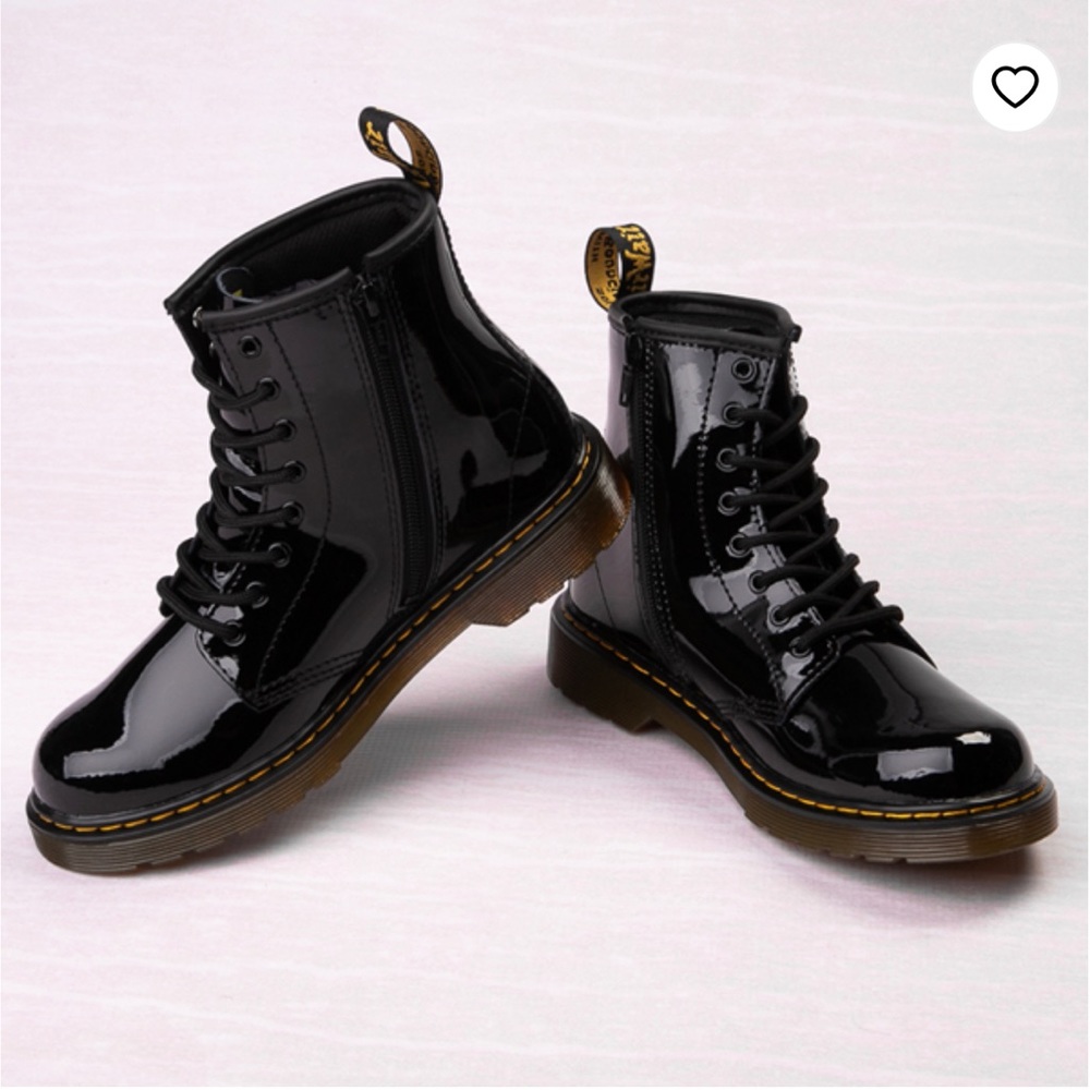 DocMartins - worn a few times. great condition!